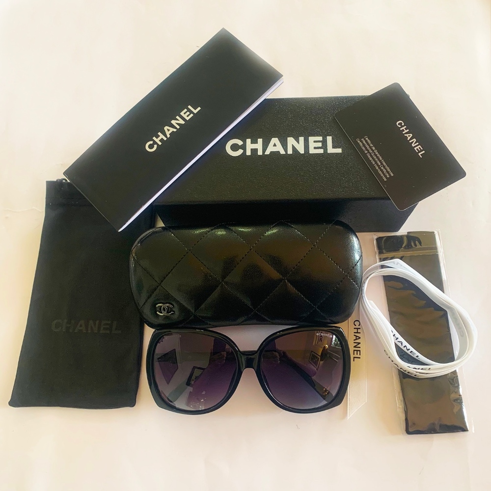 CHANEL Sunglasses